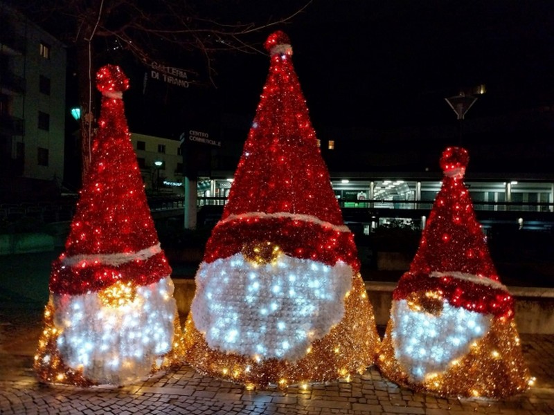 Natale Tirano luci