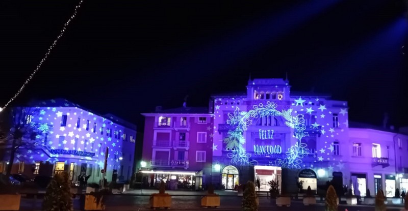 Natale Tirano luci
