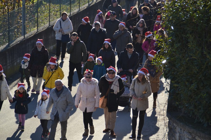 Camminata dei Babbi Natale Villa di Tirano
