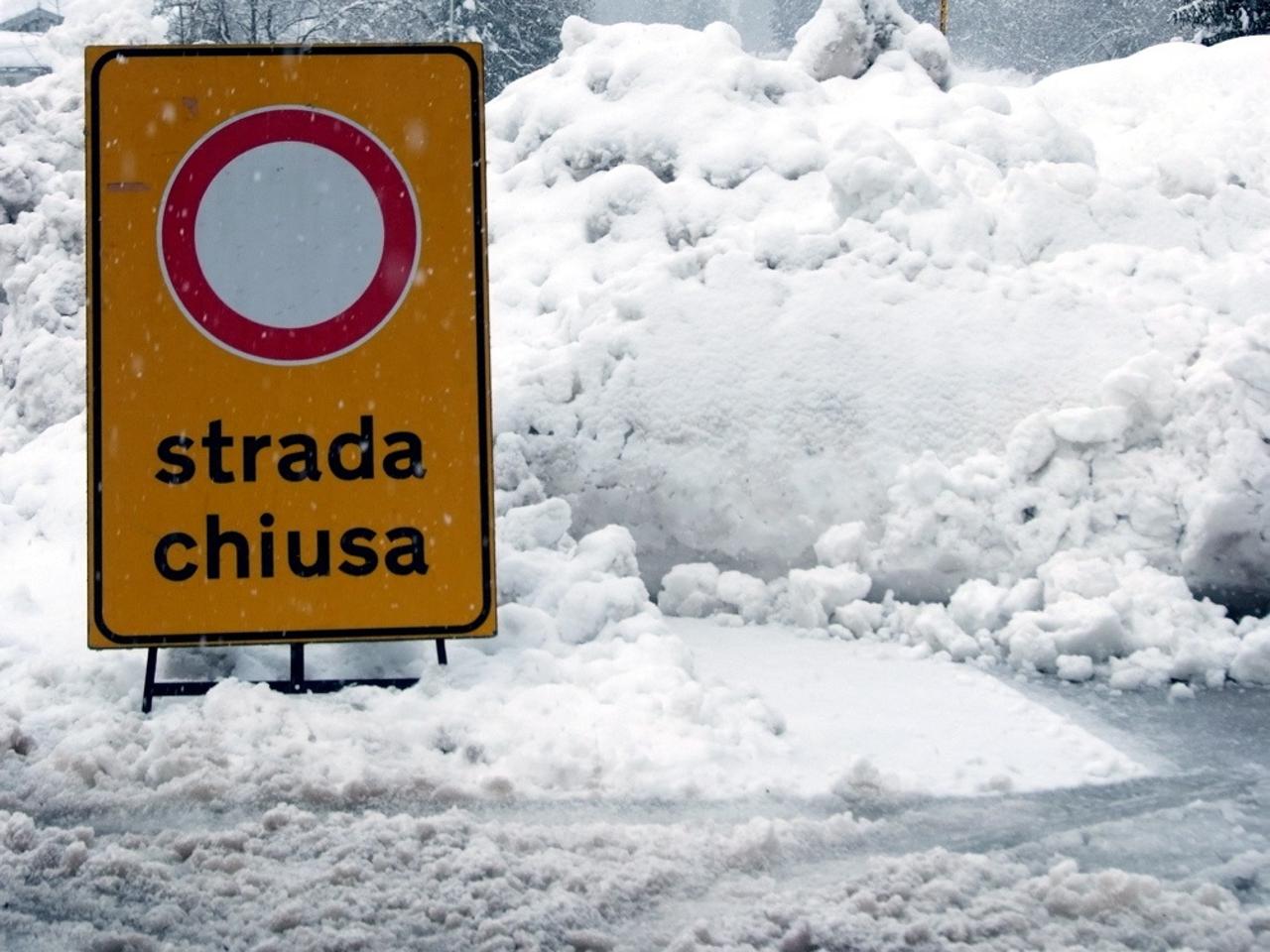 neve strada chiusa