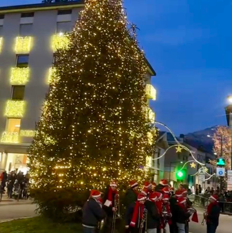Natale Morbegno accensione luci Pro Loco