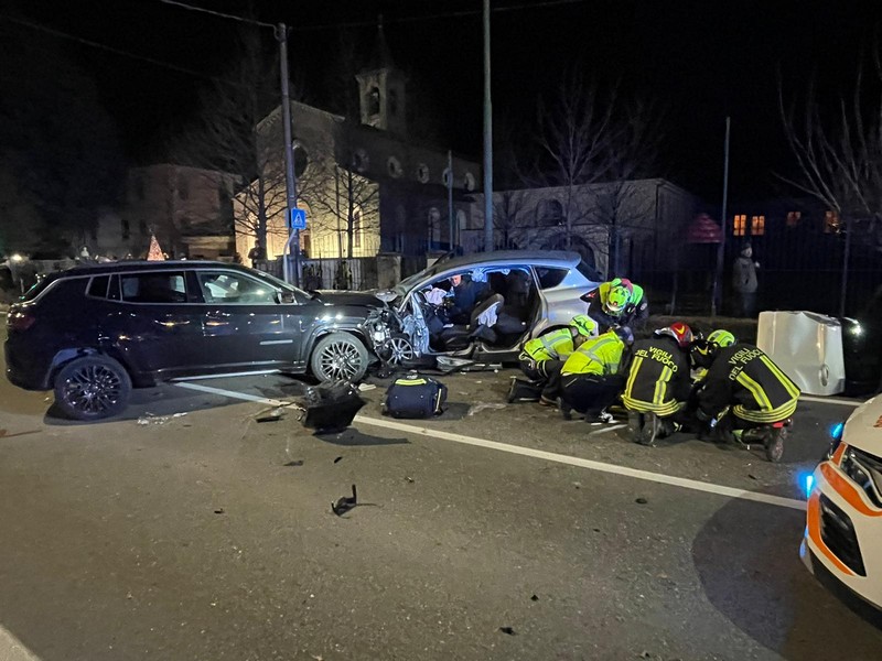 Incidente Dubino scontro auto