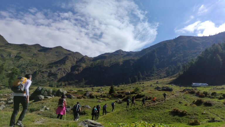 Montagna accompagnatori trekking escursioni