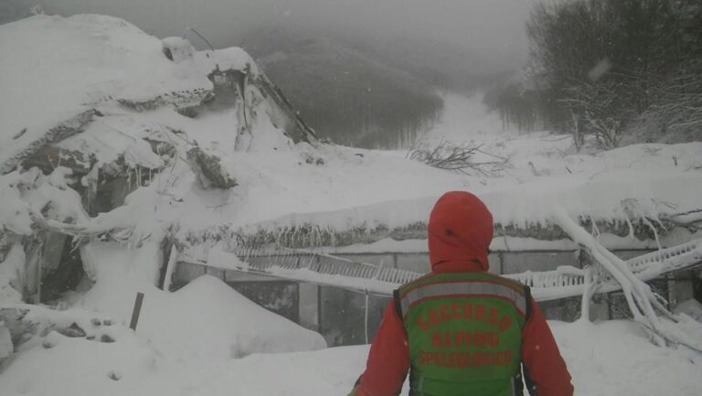 Soccorso Alpino neve