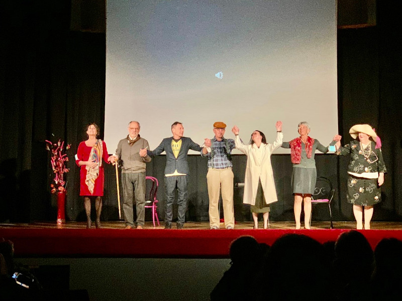 Gente Assurda compagnia teatrale Morbegno
