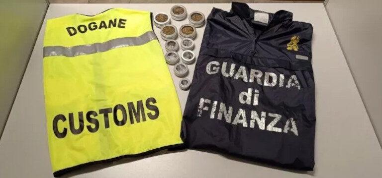 Dogana Villa di Chiavenna sequestro droga