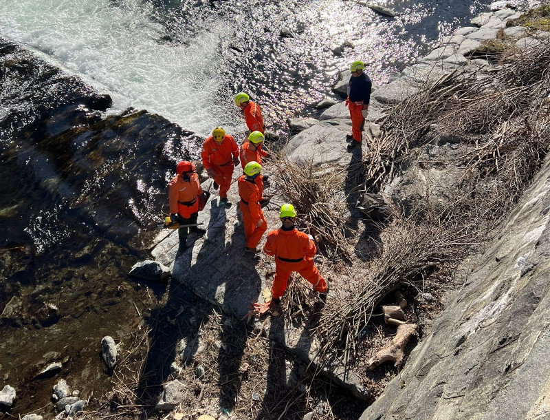 Protezione Civile Sondrio pulizia torrente Mallero