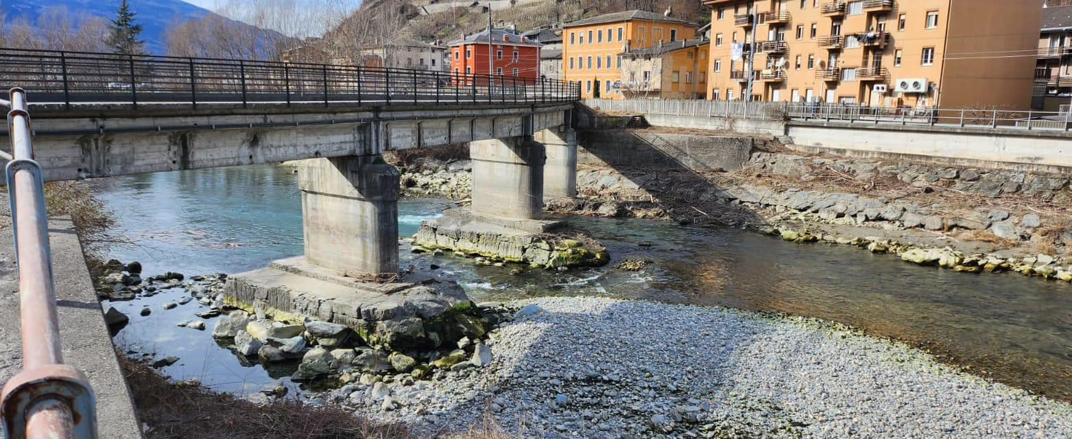 pulizia ponte ex Falck Tresenda