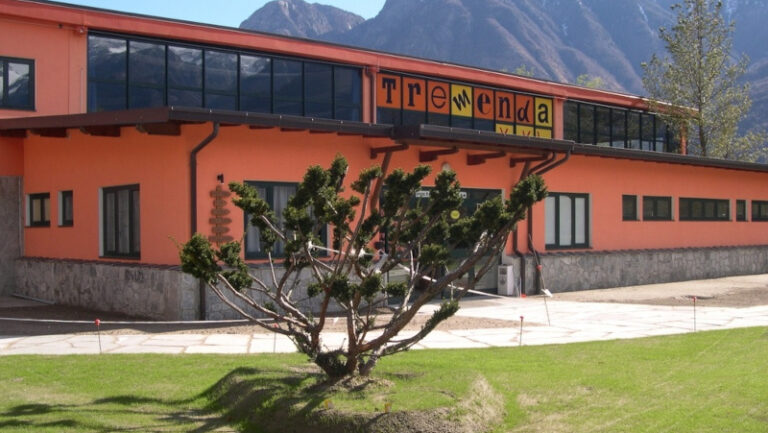 Tremenda XXL cooperativa Samolaco