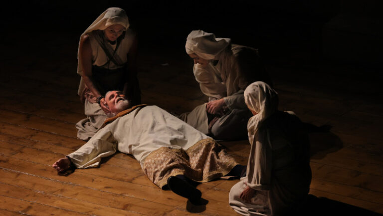 Assassinio nella cattedrale Teatro Sociale Sondrio