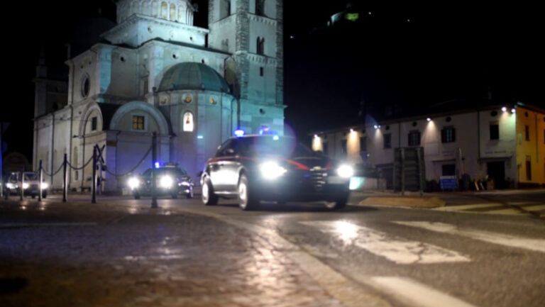 Carabinieri Tirano ubriaco arresto