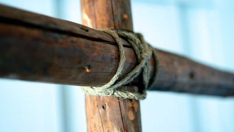 Croce in legno