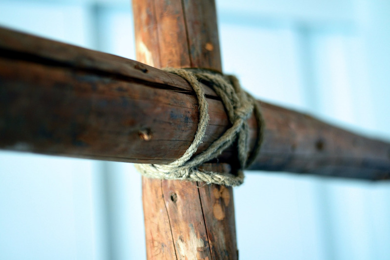 Croce in legno