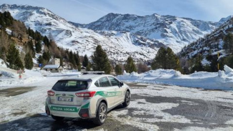 Strada dei Forni Valle di Forni Polizia Locale Valfurva