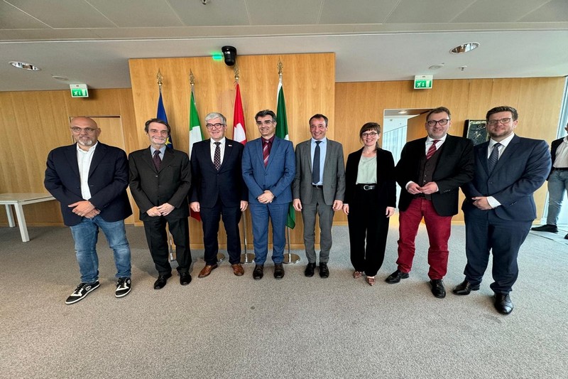 Regione Lombardia Governo Grigioni incontro Palazzo Lombardia