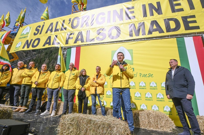 Protesta agricoltori Brennero prodotti alimentari falsi