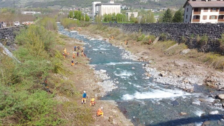 Colorina torrente Medrasco operazione Fiumi Sicuri