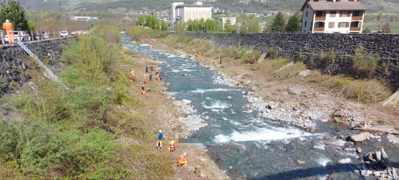 Colorina torrente Medrasco operazione Fiumi Sicuri