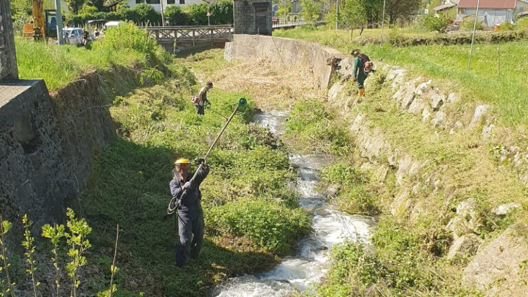 Piateda pulizia torrente Rhon