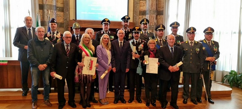 Onorificenze Ordine Merito Repubblica consegna diplomi Prefettura