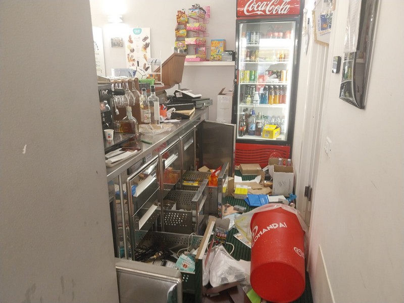 Sede ColicoDerviese vandalizzata