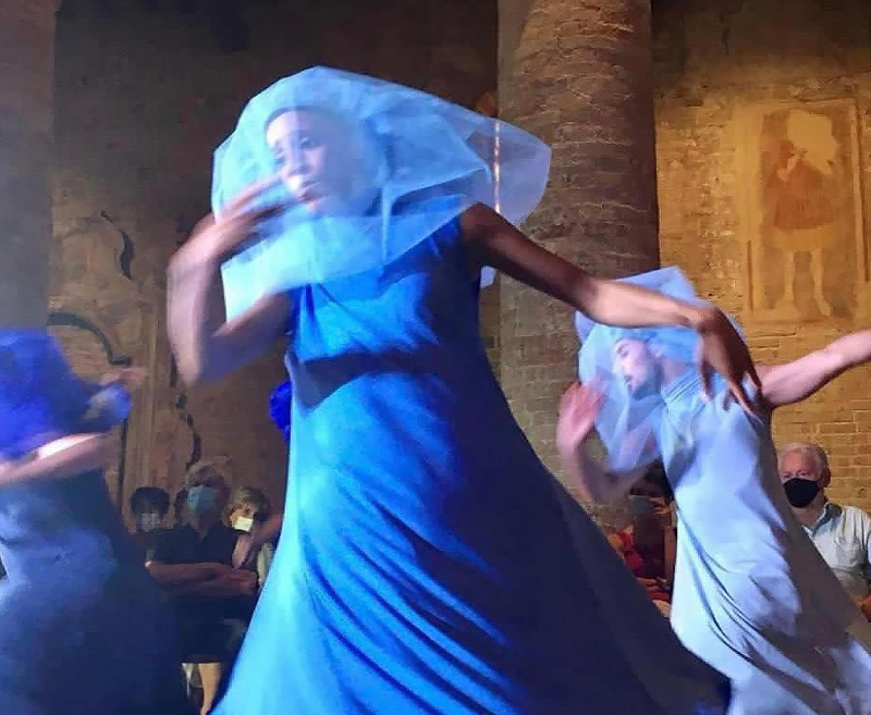 Compagnia Artemis Danza Sacro Tirano