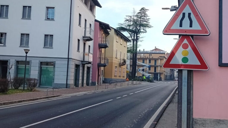 Marciapiede Via Stelvio Piazza Dante Alighieri Delebio