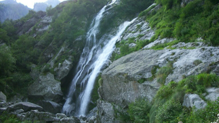 Cascata Merdarola Bagni di Masino