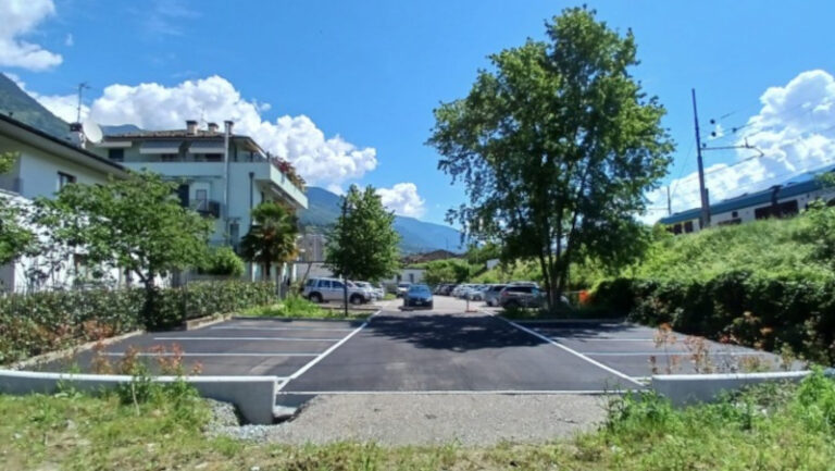 Nuovo parcheggio Via Fiume Sondrio