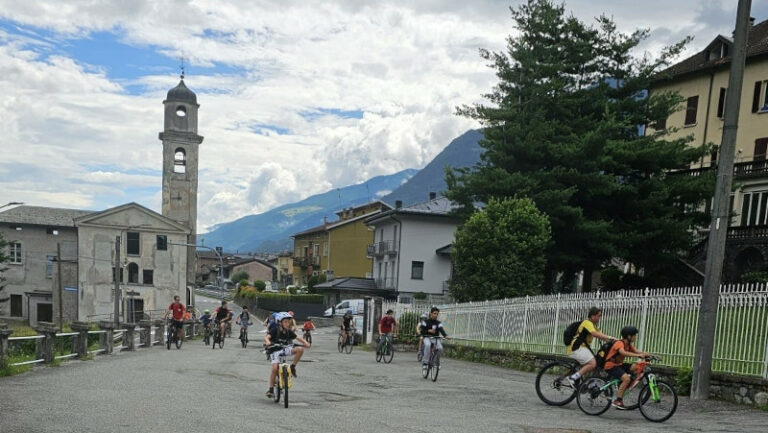Santuario Divin Prigioniero Colorina bici Oratorio Sacro Cuore Sondrio