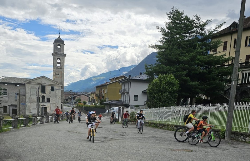Santuario Divin Prigioniero Colorina bici Oratorio Sacro Cuore Sondrio
