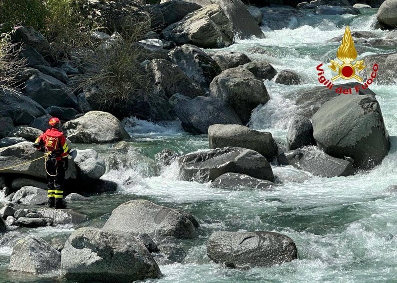 Ragazzo disperso torrente Esino Valmasino