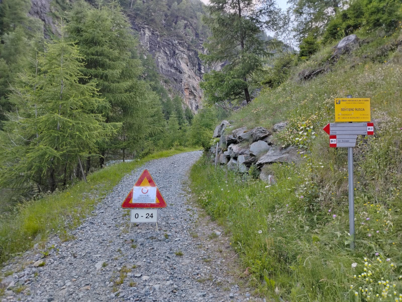 Smottamento Chiesa in Valmalenco divieto percorrenza sentiero