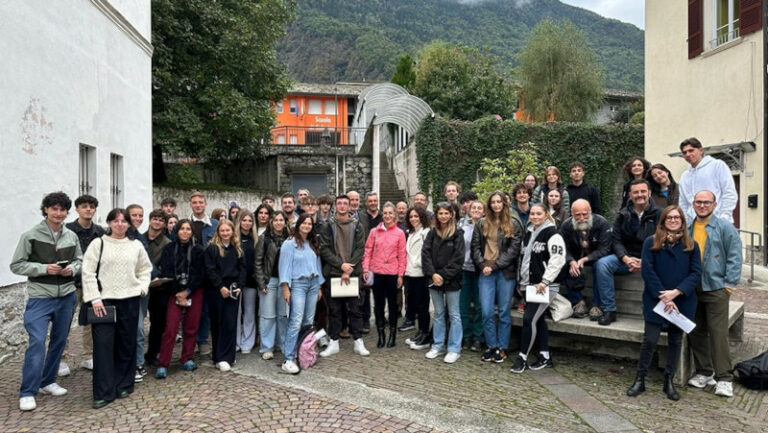 Studenti Politecnico Milano Colorina