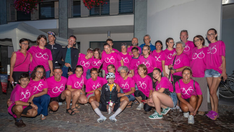 pedalata in rosa
