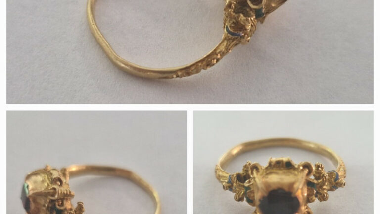 Anello oro Piuro scavi archeologici