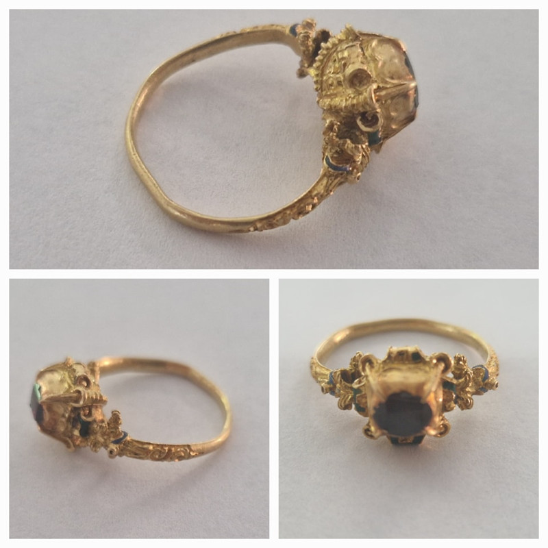 Anello oro Piuro scavi archeologici