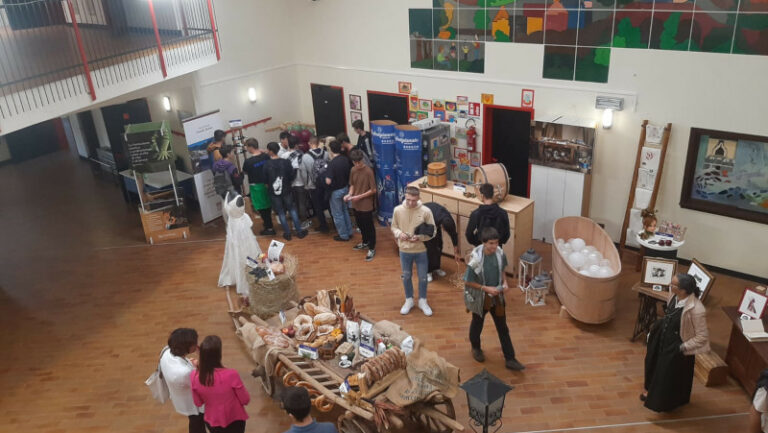 Esposizione Villa di Tirano Sagra Mela Uva Confartgianato