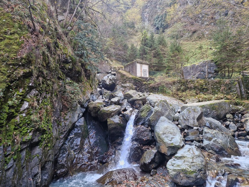 Piuro acquedotto torrente Aurosina