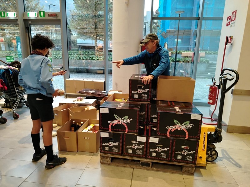 Spesa solidale Emporion Sondrio Morbegno 