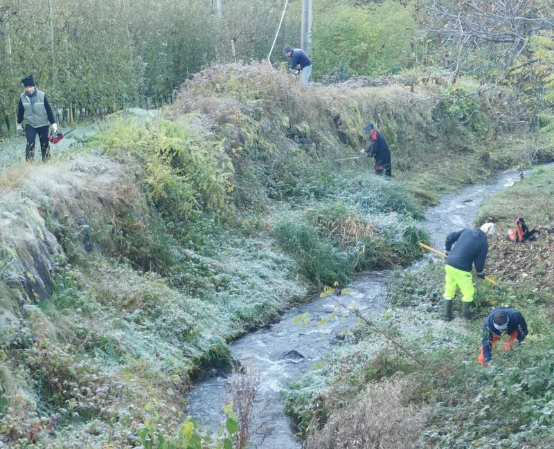 piateda pulizia torrente Rhon novembre 2024