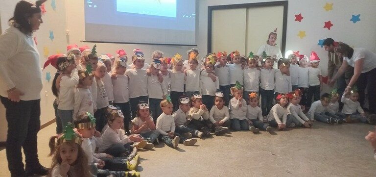 Spettacolo Natale Villa di Tirano "Il girotondo"