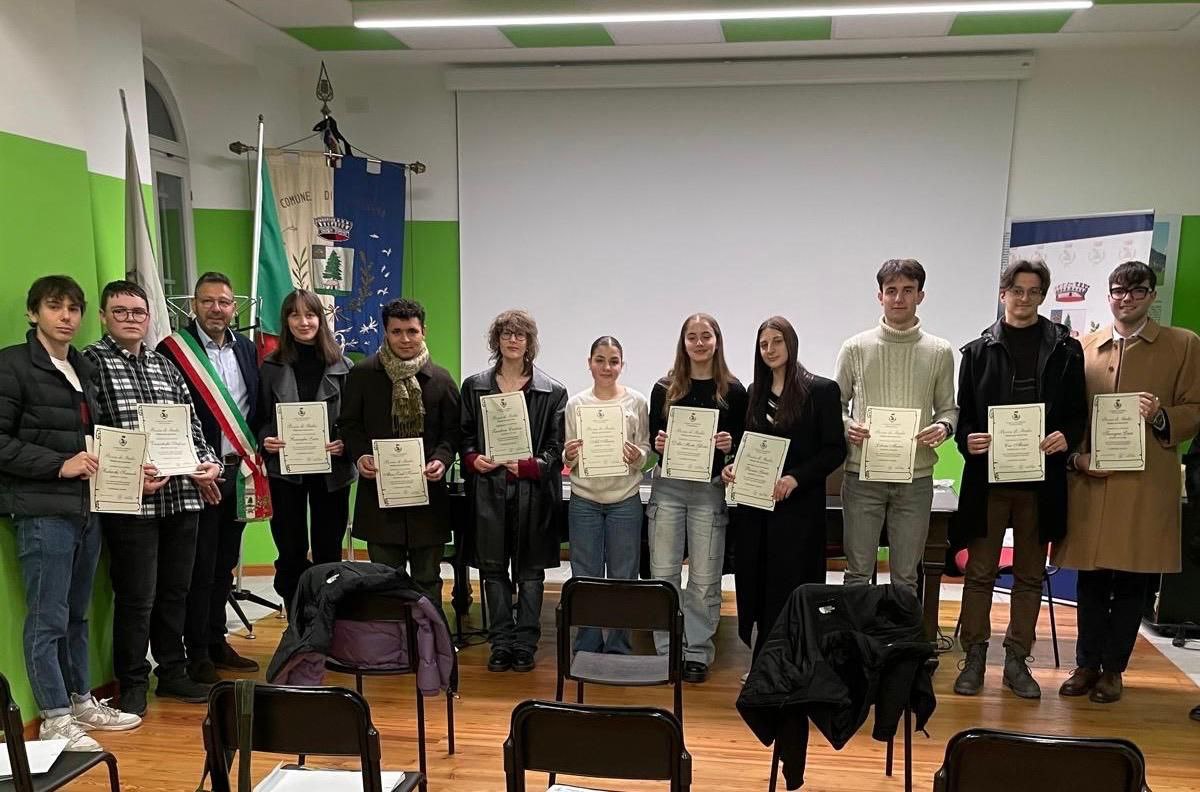 Colorina consegna borse di studio 2024