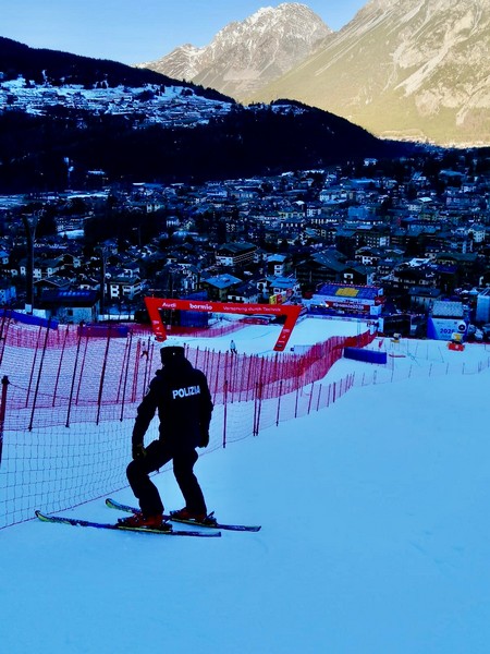 Soccorso piste sci Polizia di Stato