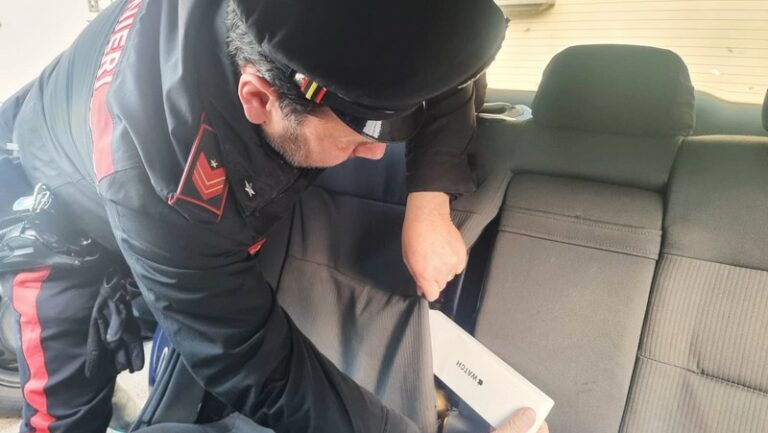 Iperal Sondalo Villa di Tirano Carabinieri furto aggravato