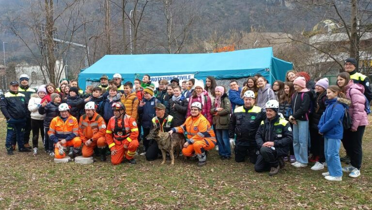 Protezione Civile Valchiavenna e studenti