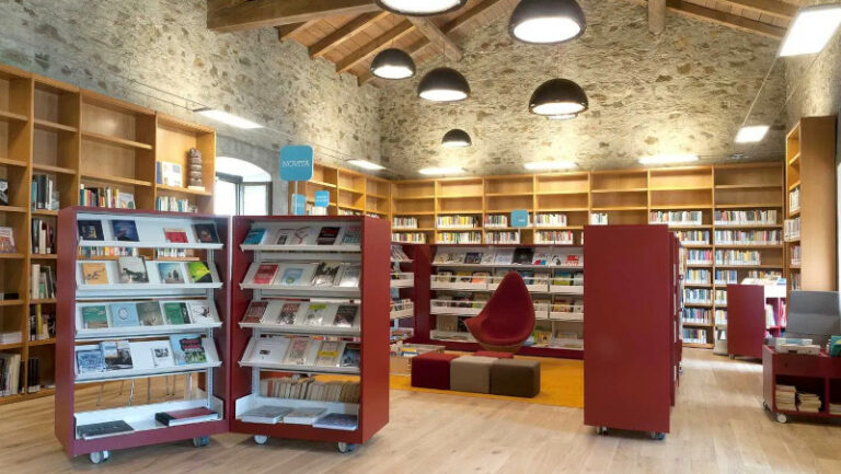 Biblioteca Tirano