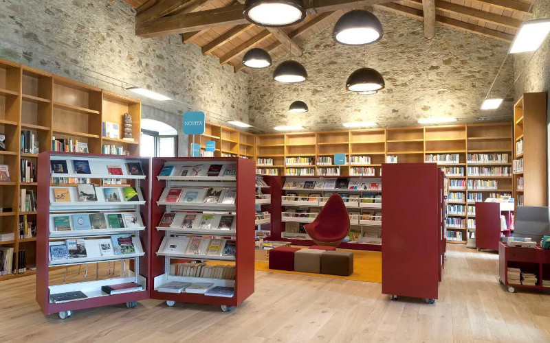 Biblioteca Tirano