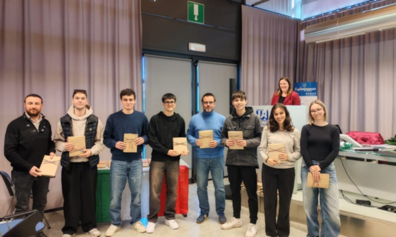 Sondrio Costituzione 18 anni