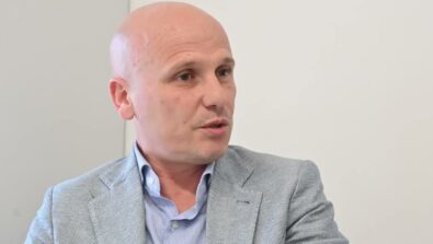 Mal di schiena, come scegliere tra terapia e intervento se il dolore non passa